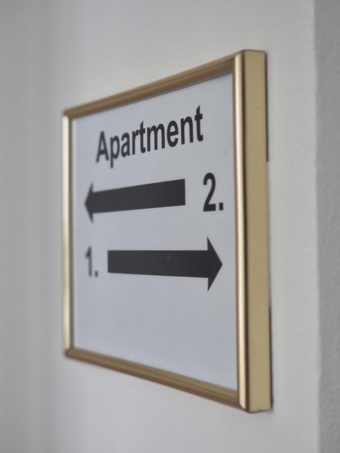 Spacious Apartment Near Hockey And Football Arena Bratislava Eksteriør billede